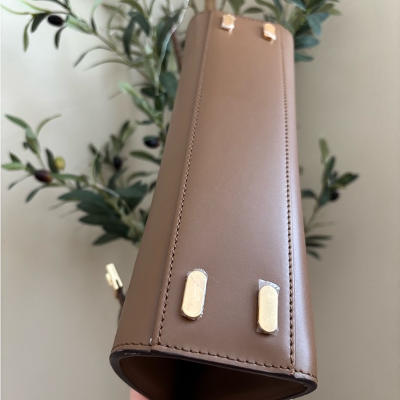 Tory Burch Lee Radziwill Satchel in Coffeeberry - Picture 7 of 16